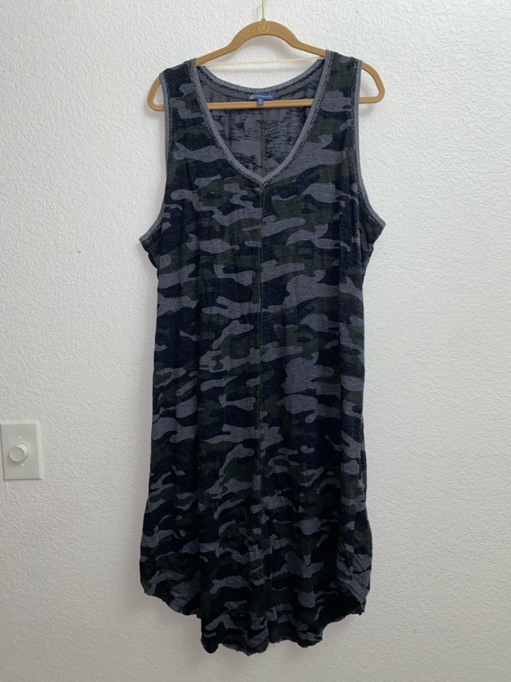 Democracy 3X Camo Sleeveless Tunic Dress Gray Green V-Neck Casual Stretch